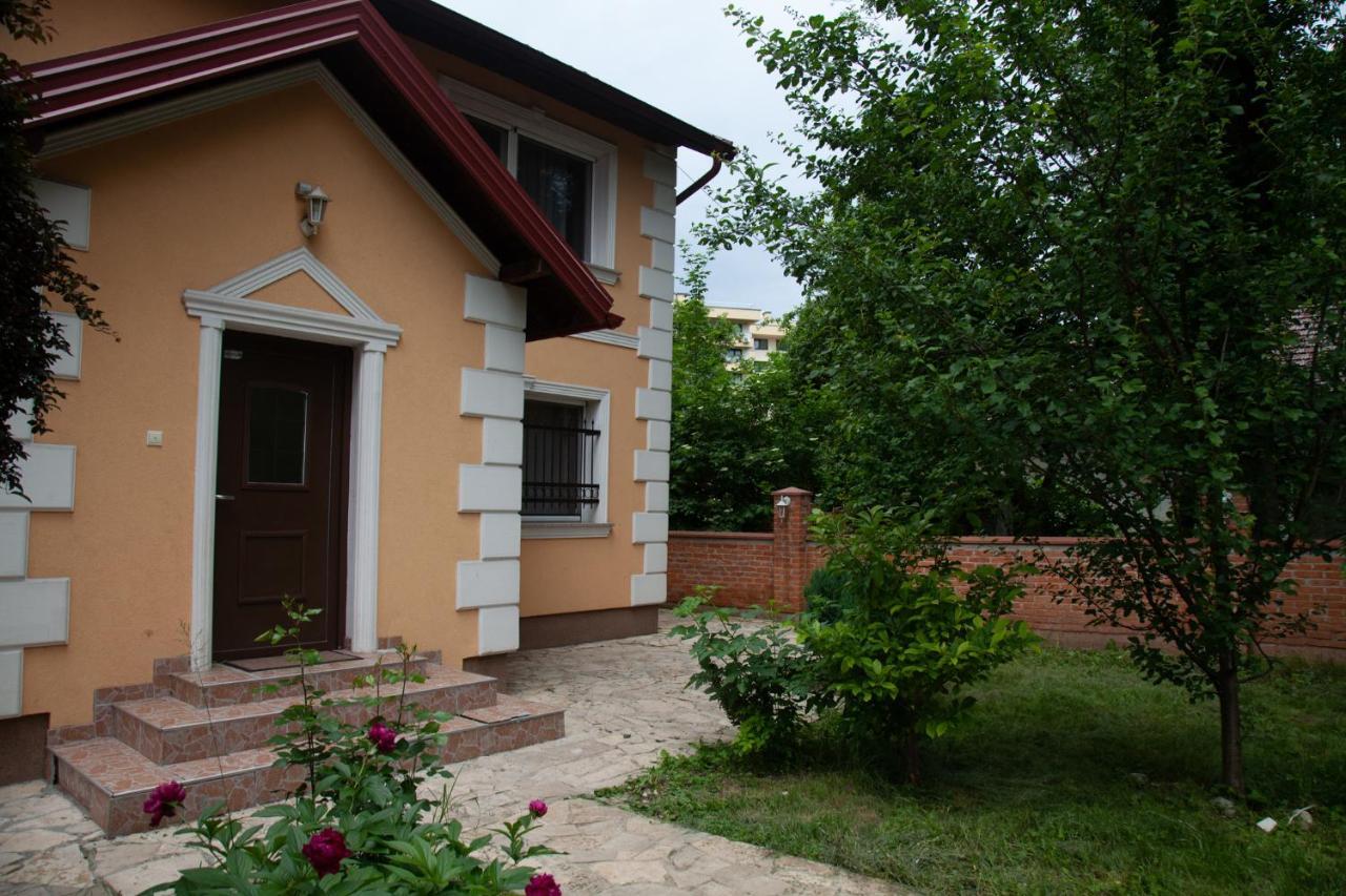 Omar Sarajevo